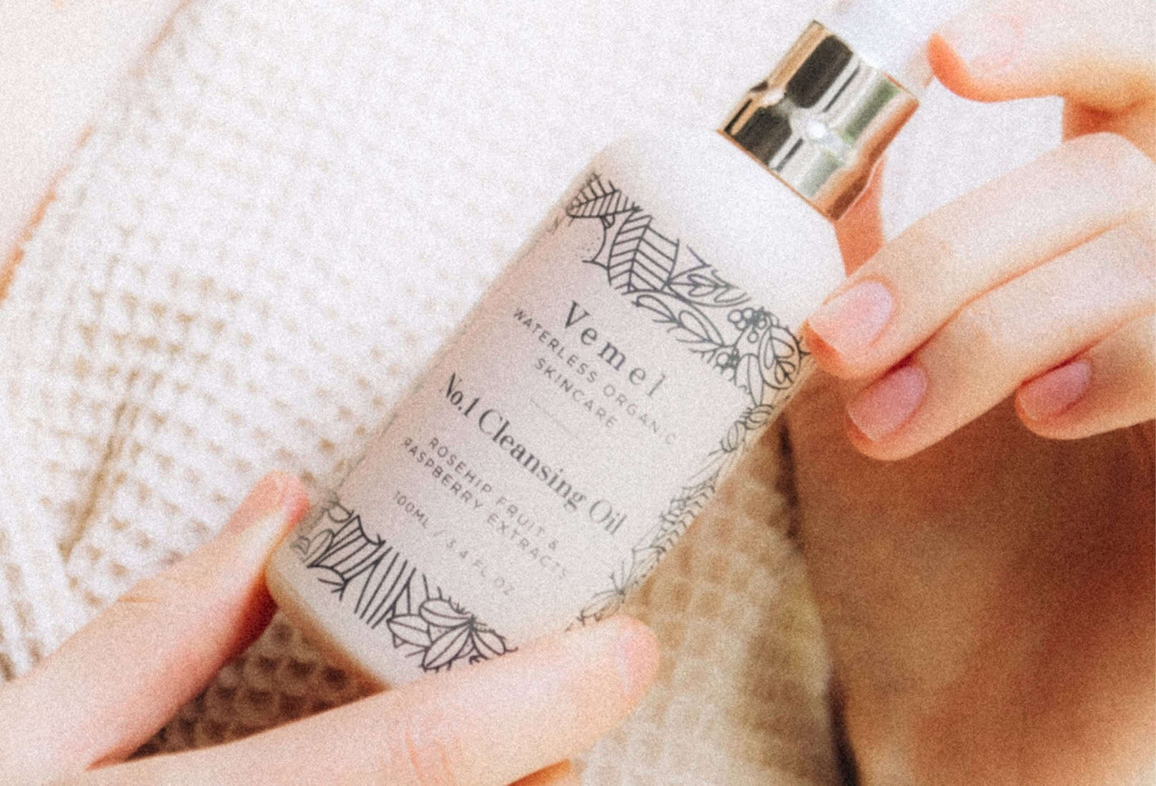 How to Care for Sensitive Skin: A Simple, Organic Approach