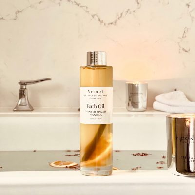 Bubbles Vs Bath Oil – How To Nourish Your Skin Whilst Calming Your Mind