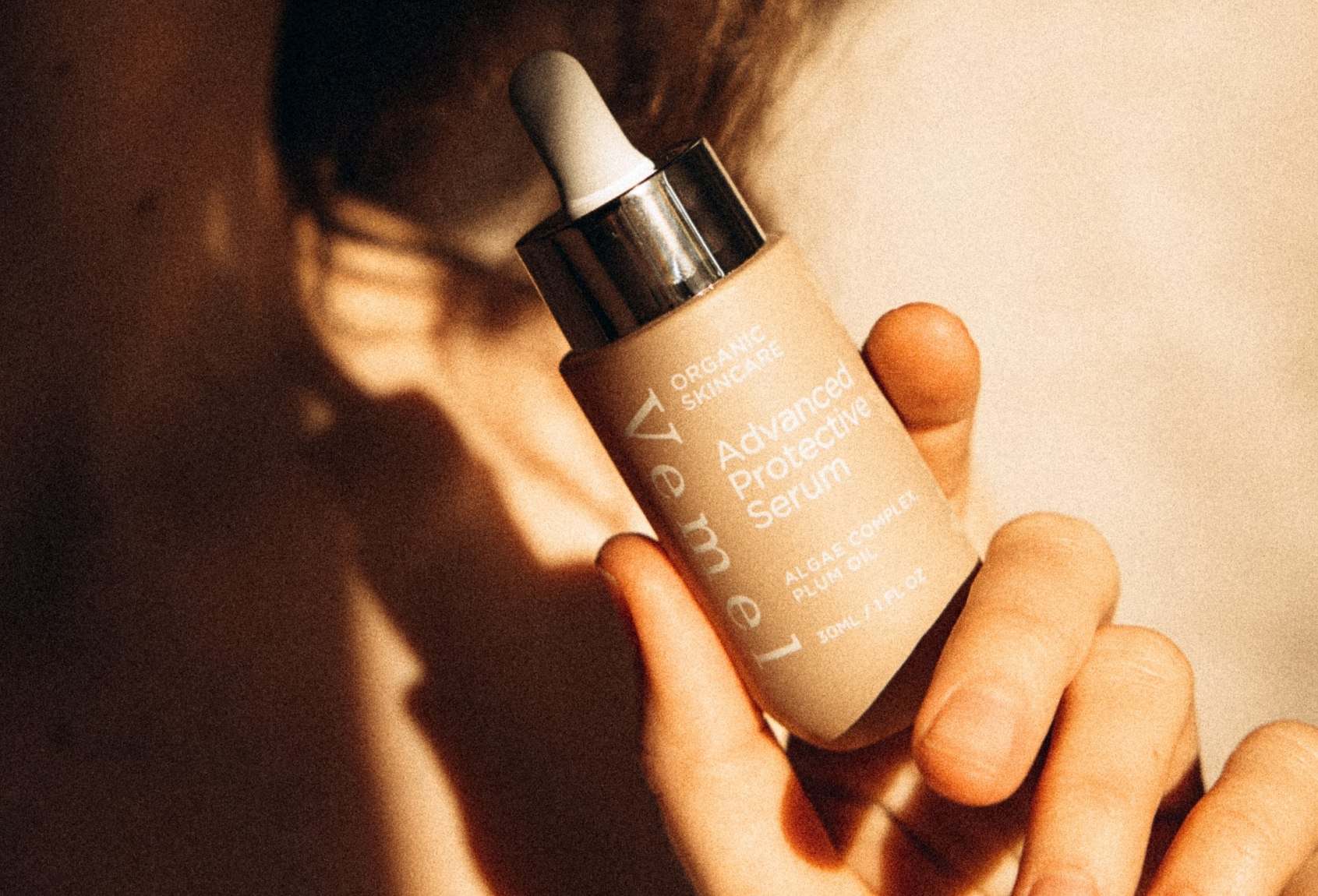 Antioxidant Serum. Why Environmental Stress Protection Matters More Than Ever.